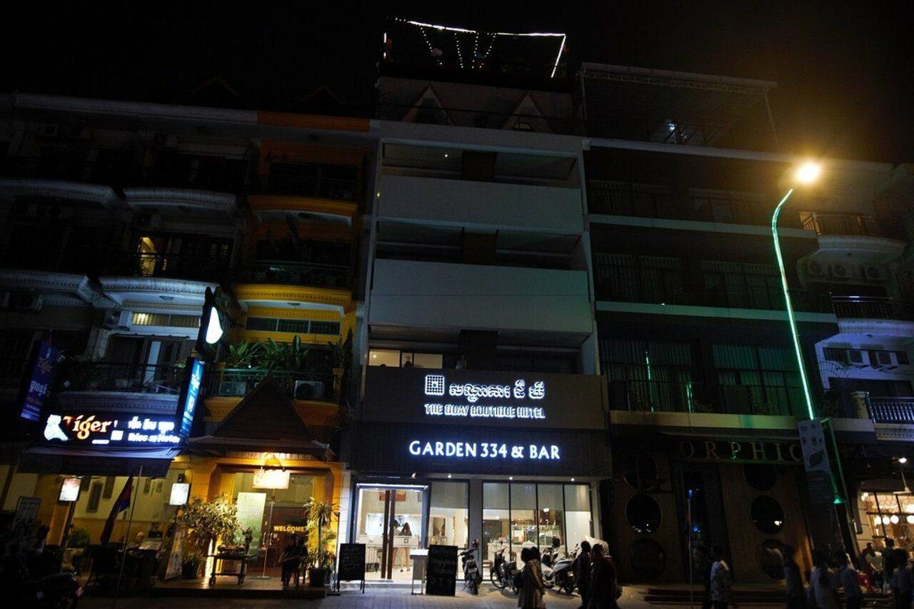 The Quay Boutique Hotel Phnom Penh Exterior photo