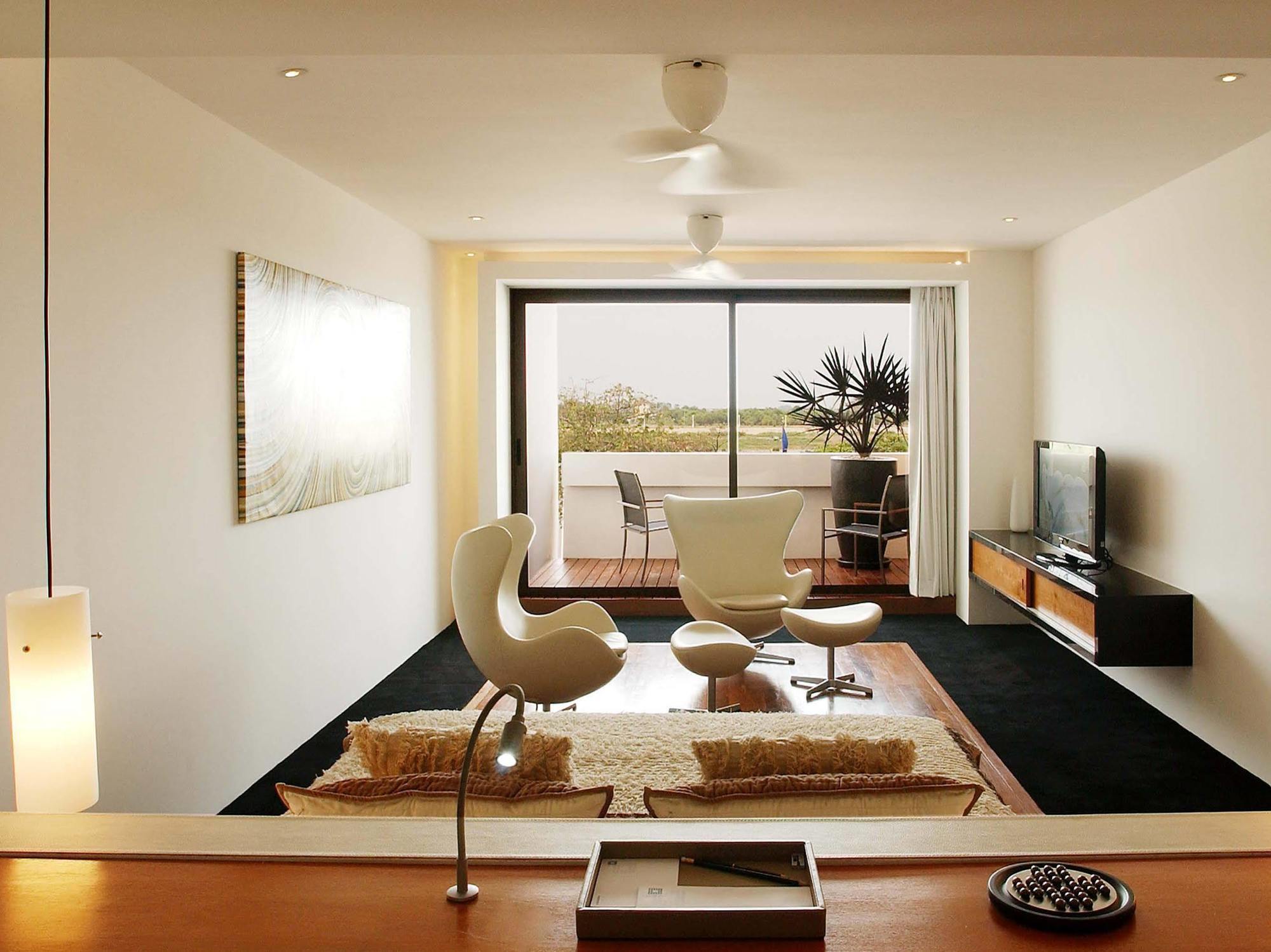 The Quay Boutique Hotel Phnom Penh Exterior photo